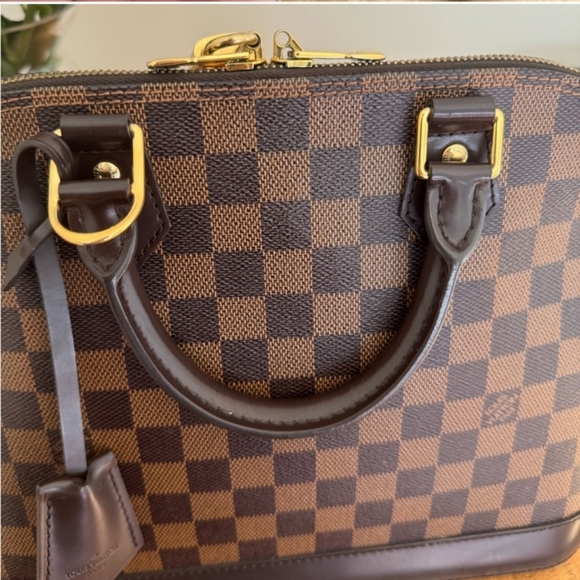Just Showing - Louis Vuitton Damier Ebene Alma PM - Picture 12 of 15